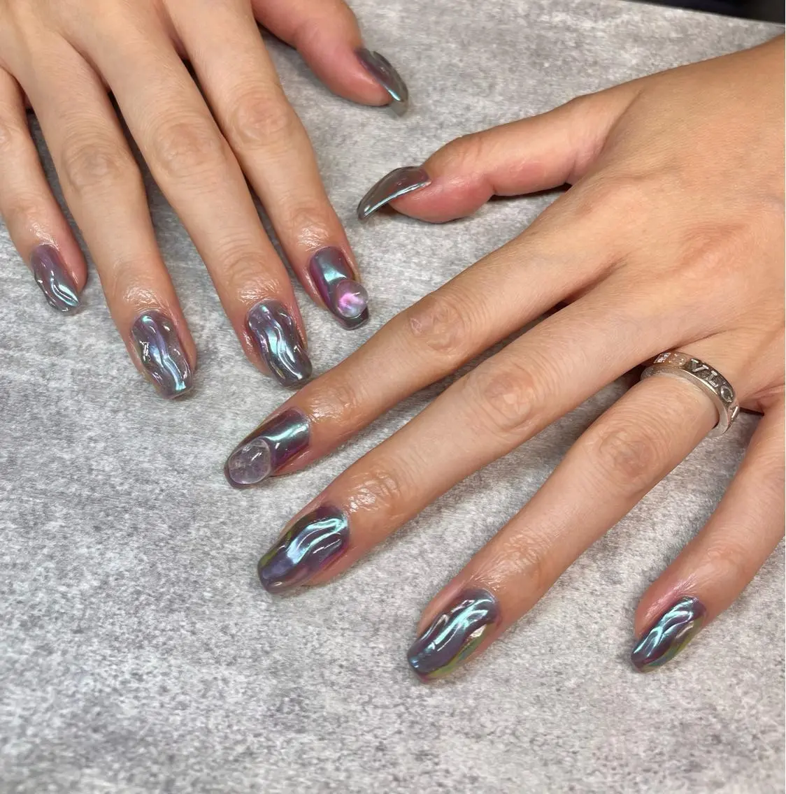 ネイル ハンドネイル フットネイル with hues AYAのネイルデザイン