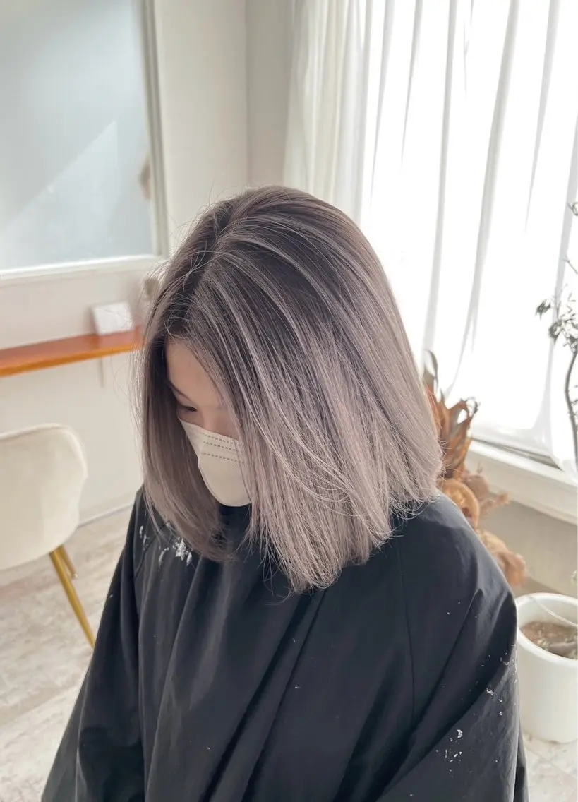 ミディアム カラー バレイヤージュ グレージュ レイヤーカット 指名数No.1 /NAOYAのヘアスタイル