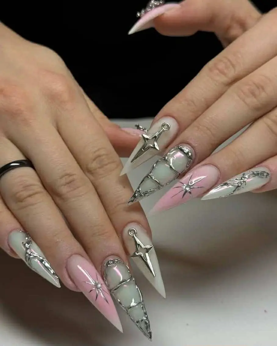 ネイル Queen Nail 柏店　クイーンネイルのネイルデザイン