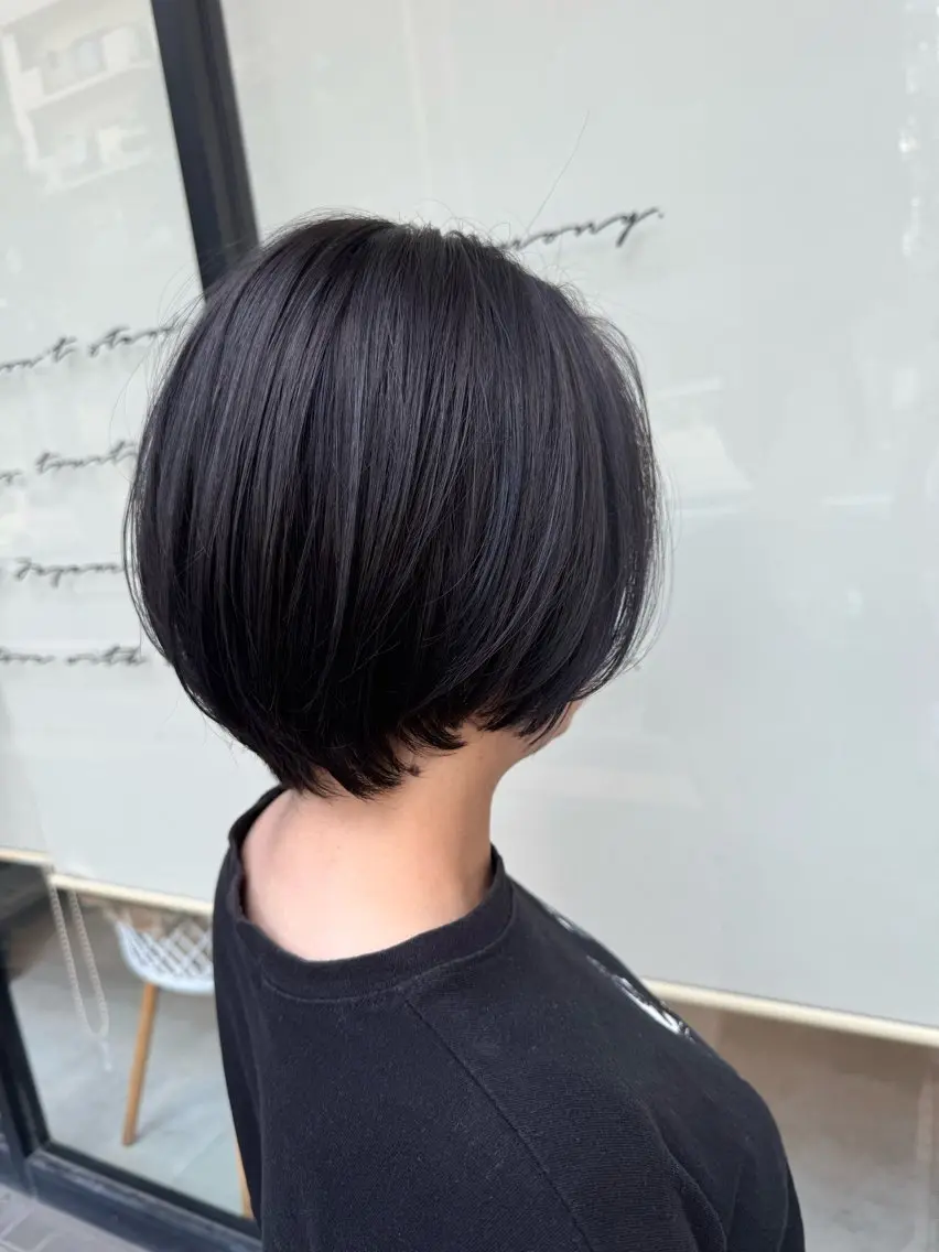 ショート カラー 塚本 昂のヘアスタイル
