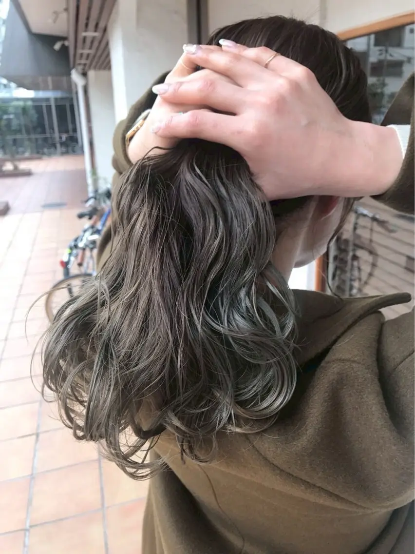 コバヤシ リョウガのヘアスタイル