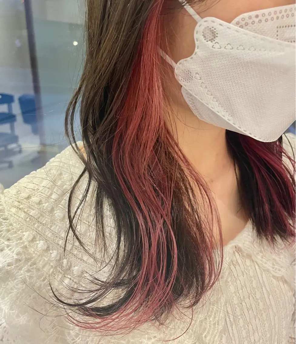 セミロング カラー ブリーチ イヤリングカラー 透明感カラー💐 スズキ　カホのヘアスタイル