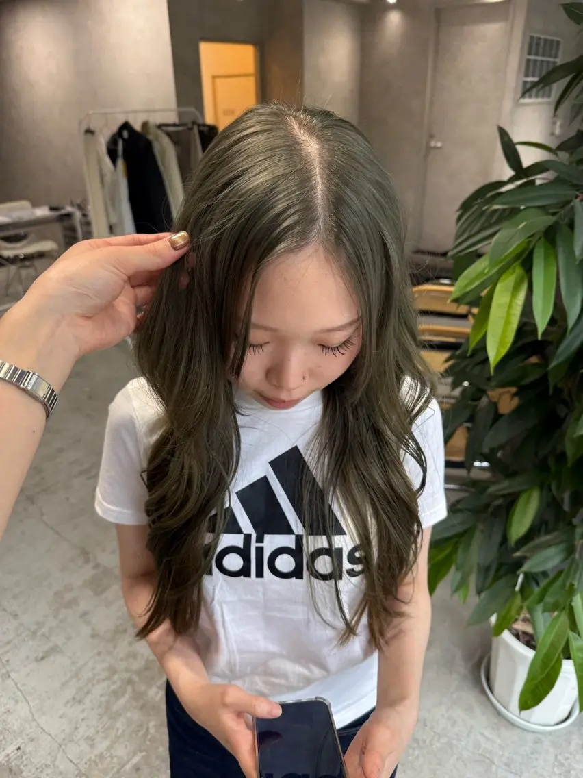 ロング カラー ブリーチ ヘアカラー 新潟万代/暖色・ 透明感カラー/アミのヘアスタイル