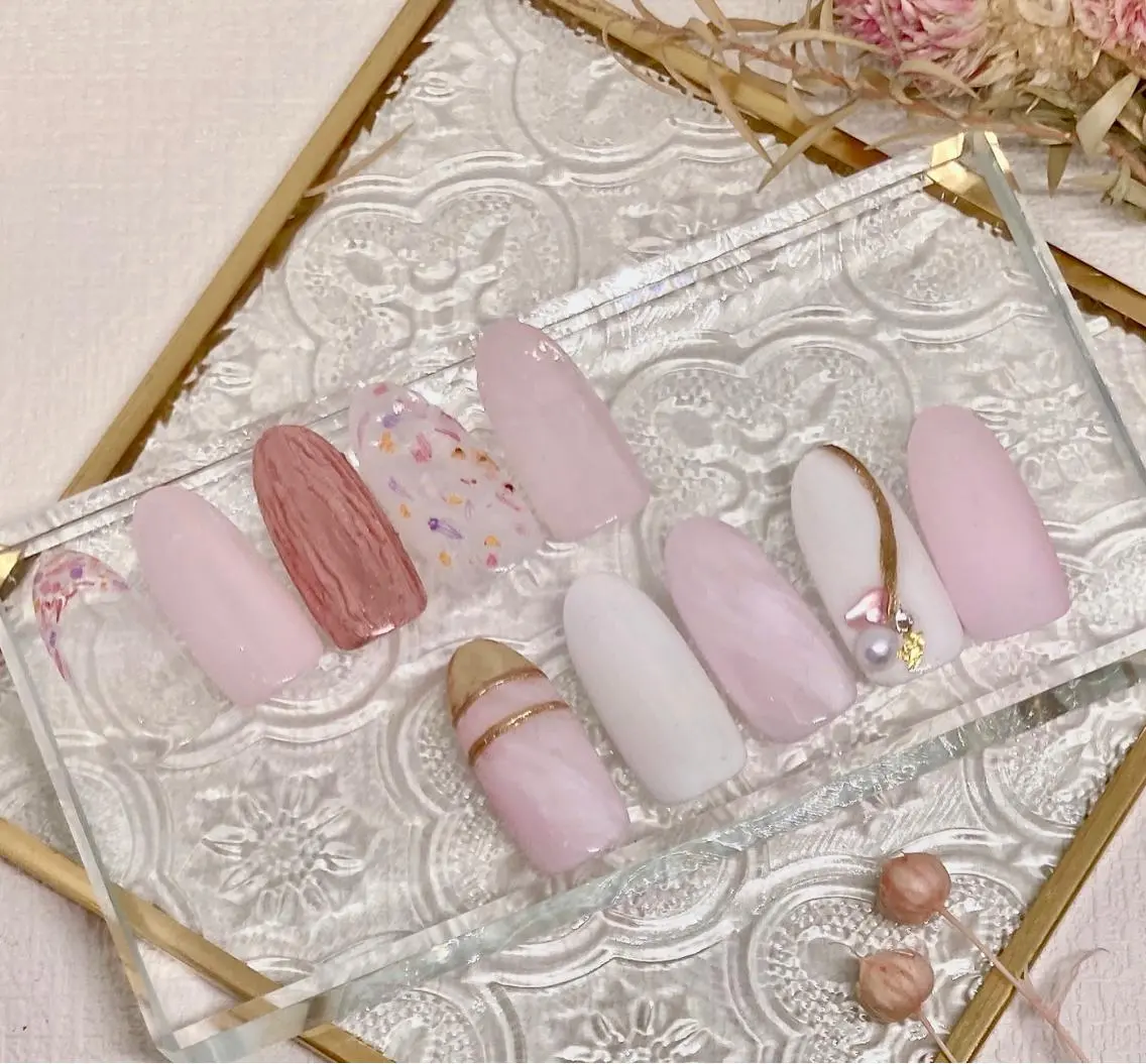 ネイル Agu. Nail tomoのネイルデザイン