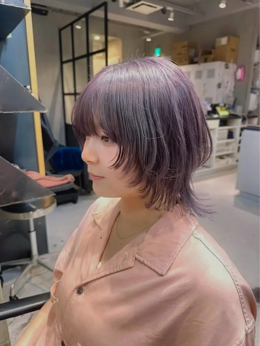 ミディアム カラー ブリーチ 透明感カラー ラベンダーカラー レイヤーカット カット ヘアカラー 似合わせひなた🐥 elima調布のヘアスタイル