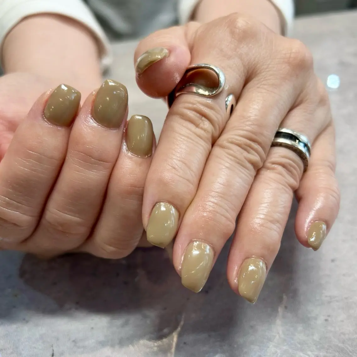 ネイル ワンカラーネイル ハンドネイル 山下 比波のネイルデザイン