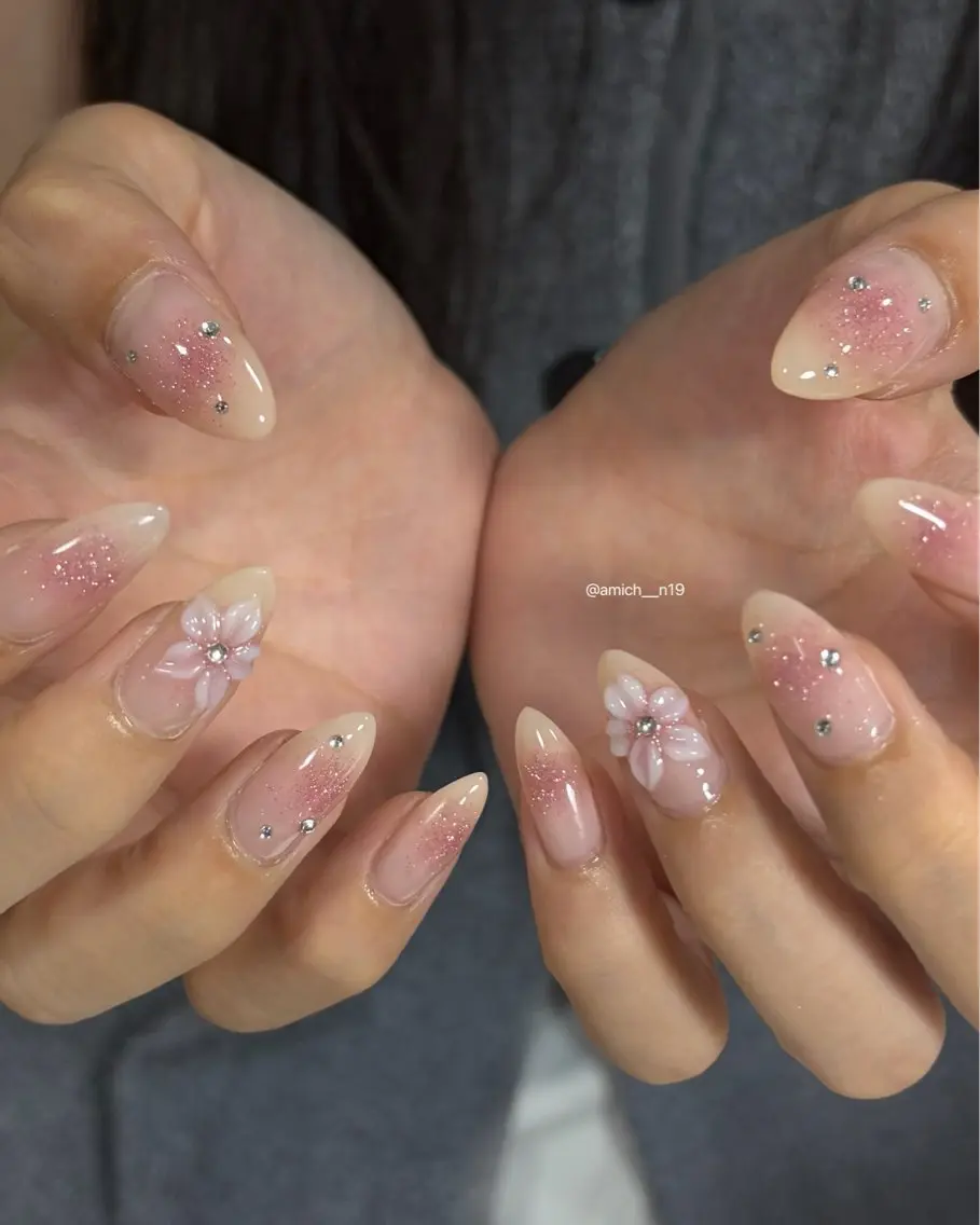 ネイル ハンドネイル ayumi ✩.*˚のネイルデザイン