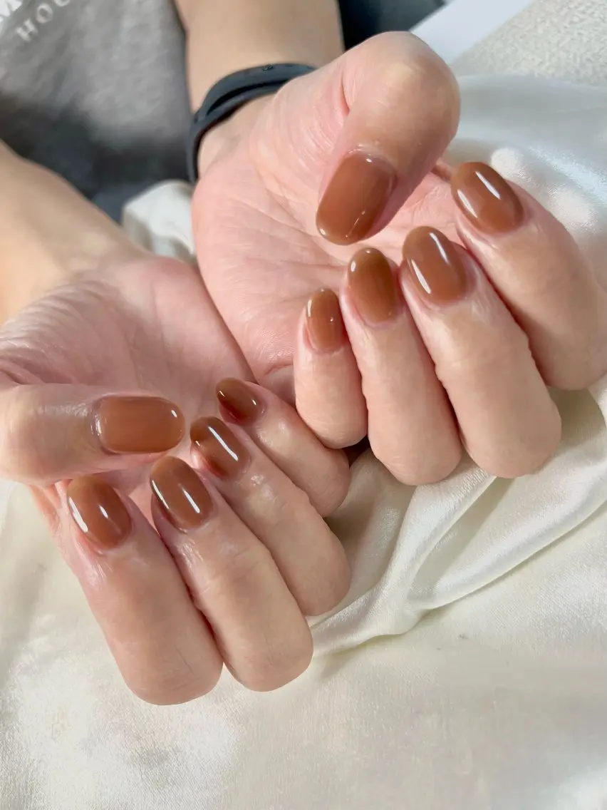 ネイル アニマル柄 オーロラネイル フットネイル フレンチネイル ジェルネイル ハンドネイル kiki nail たまプラーザのネイルデザイン