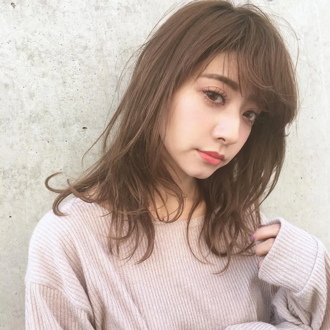 セミロング カラー ベージュカラー ブリーチ ハイライトカラー ミルクティーベージュ ハイライト HARUKA ⭐️モデル募集中⭐️のヘアスタイル