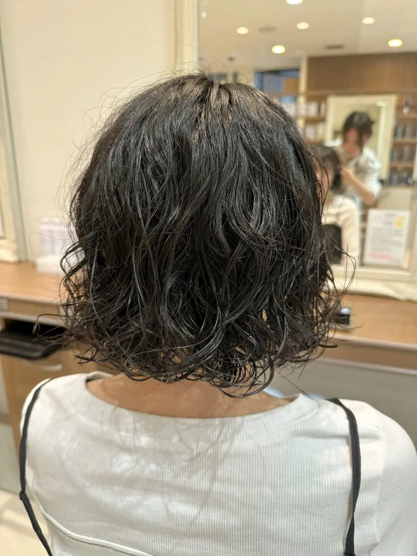 レディースパーマ👩🏻‍🦱➕カット✂️の写真