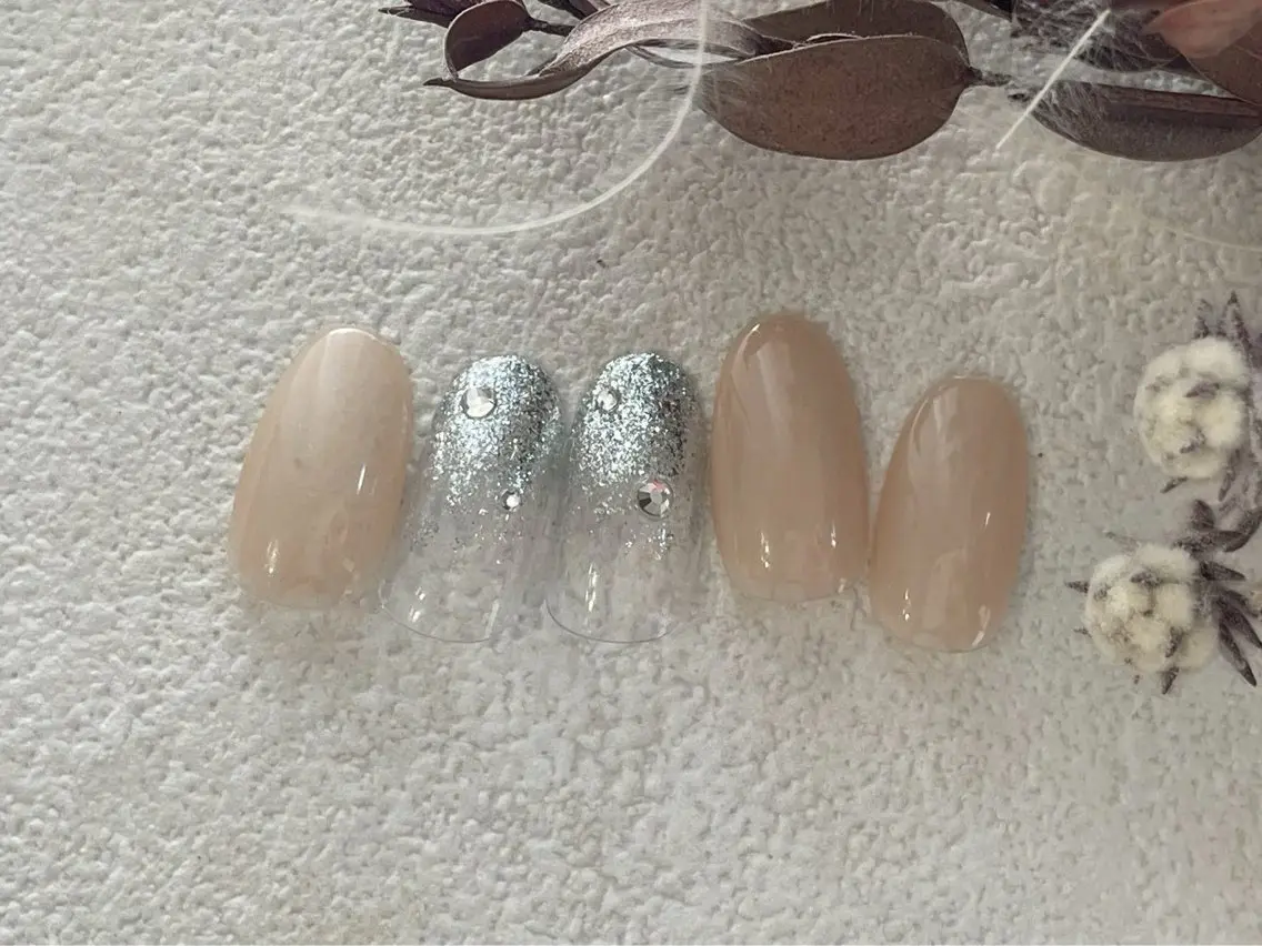 ネイル オーロラネイル フットネイル フレンチネイル ジェルネイル グラデーション ハンドネイル mogunail &blowのネイルデザイン