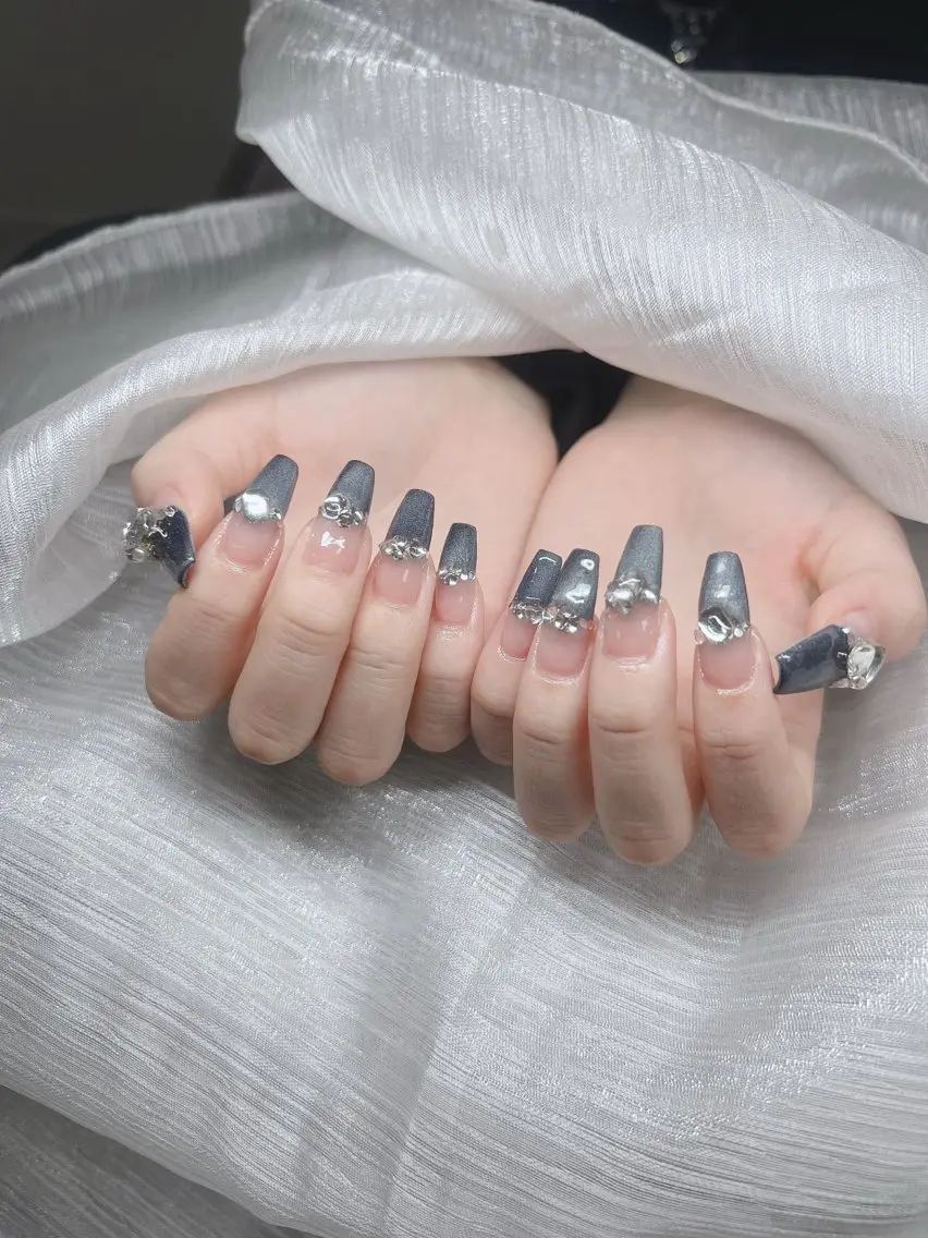 ネイル オーロラネイル チークネイル 長さ出し フットネイル フレンチネイル Lee Nails チップ長さだし専門店のネイルデザイン