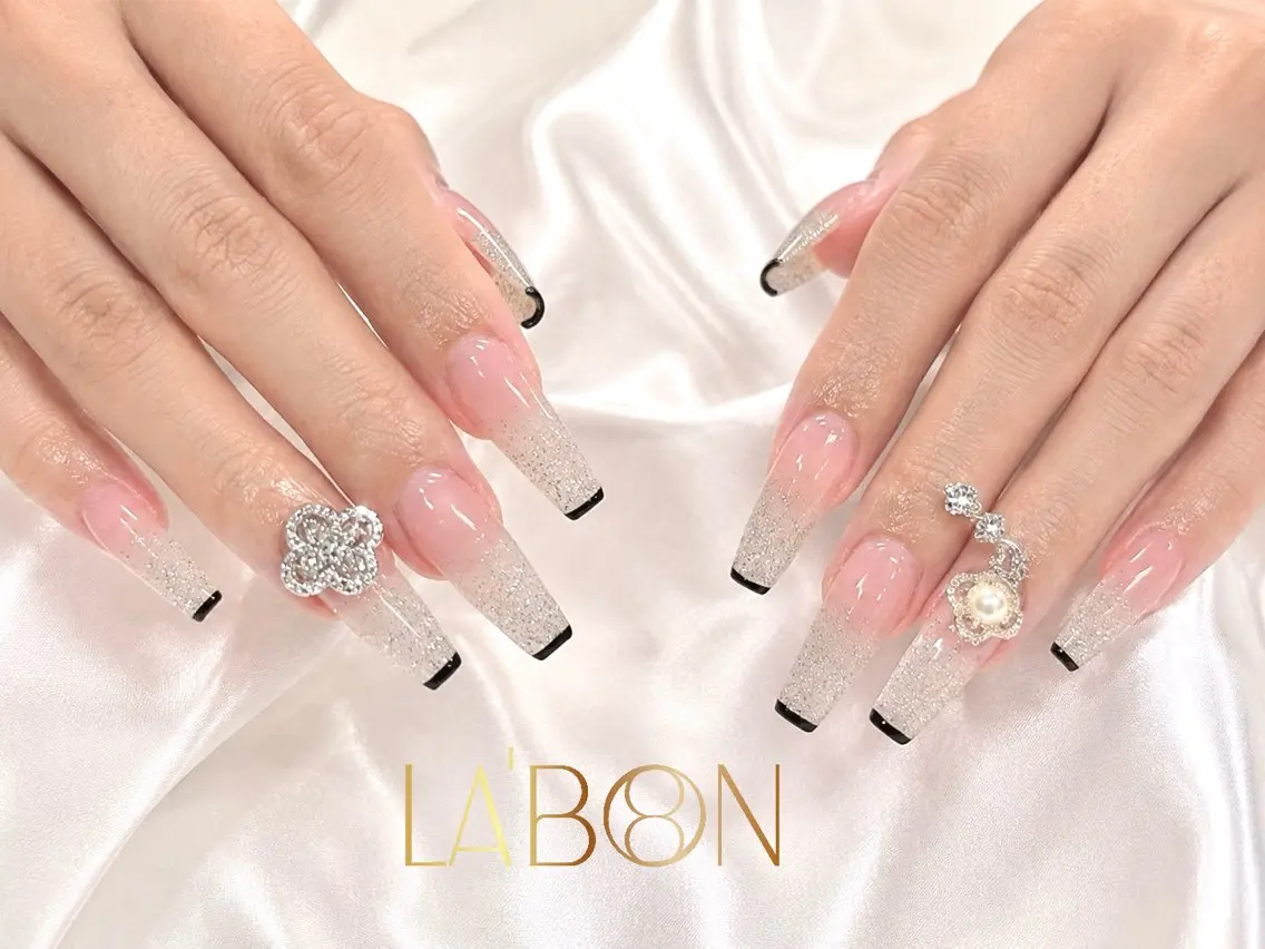 ネイル アートネイル ジェルネイル キラキラネイル 韓国ネイル ロングネイル Labon Nails Artのネイルデザイン