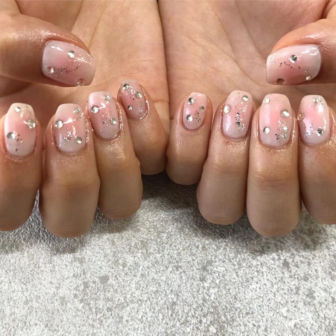 ネイル ハンドネイル ViViA momokaのネイルデザイン