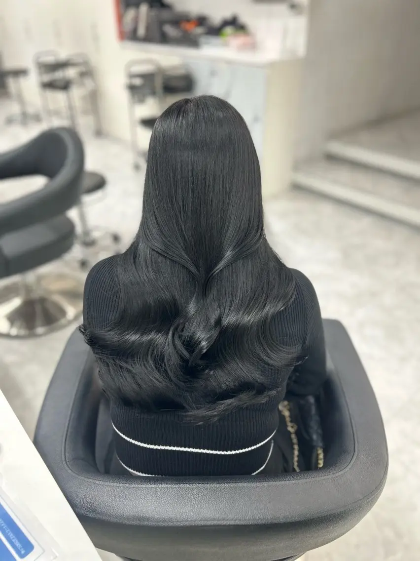 ロング カラー ヘアアレンジ ヘアカラー 🎀RIN🎀 縮毛矯正🩶暗髪のヘアスタイル