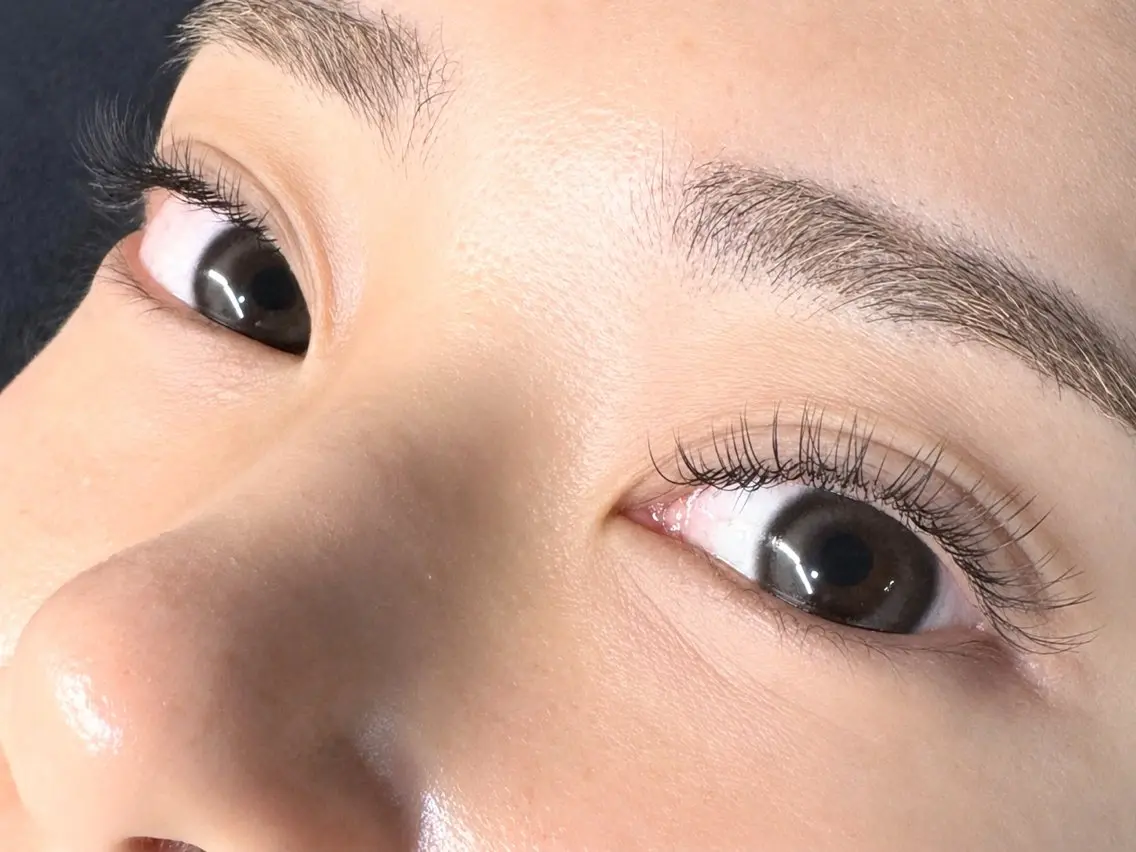 マツエク・マツパ フラットラッシュ マツエク Lily Veil yukaのマツエク・マツパデザイン