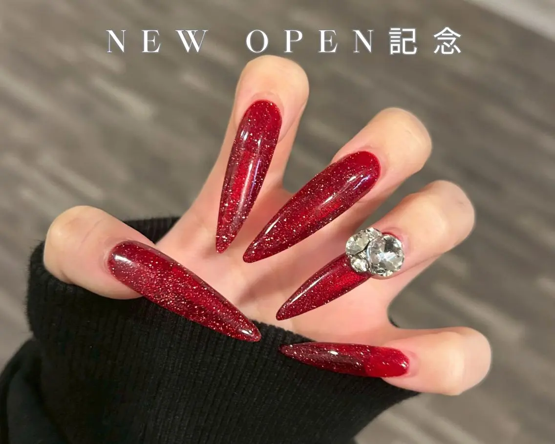 ネイル オーロラネイル ボルドー クリアネイル ドット フラッシュネイル ハンドネイル melt./Ono ガーリー/ワンホンのネイルデザイン
