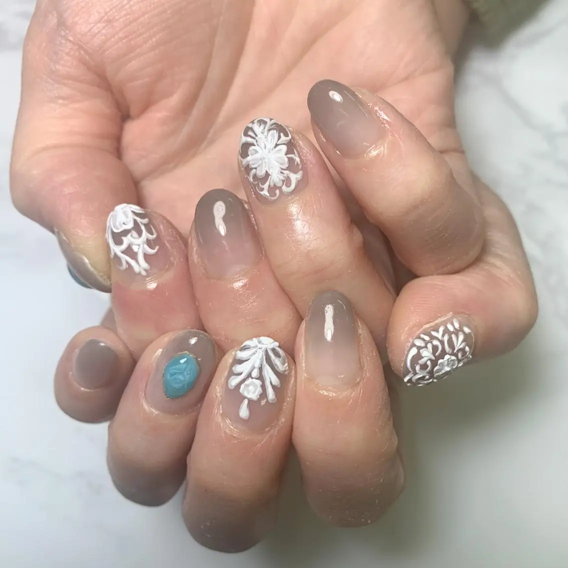 ネイル ハンドネイル FIORITURA aiのネイルデザイン