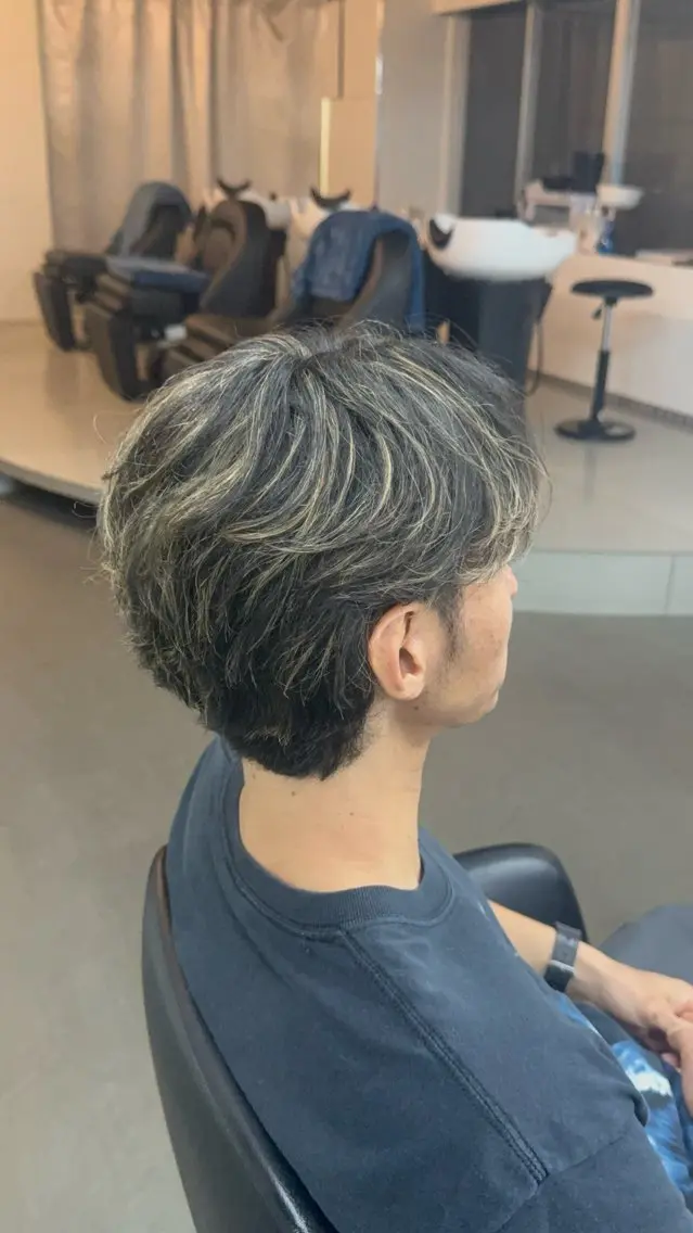 ショート カラー メンズ ヘアカラー ウチダ🦖 メンズカラーのヘアスタイル
