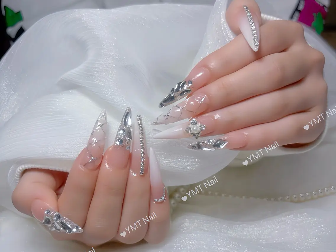 ネイル 長さ出し フットネイル ジェルネイル 韓国ネイル マグネットネイル ハンドネイル YMT. NailStudioのネイルデザイン