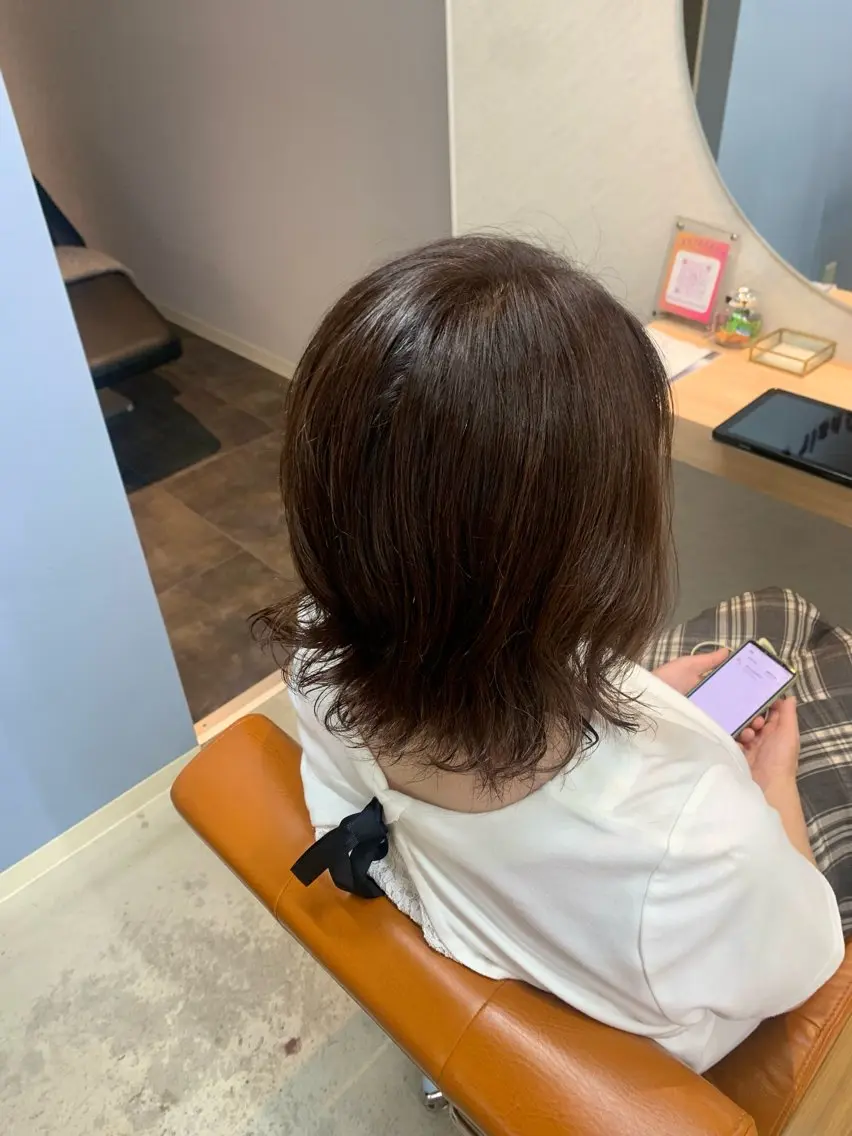ショート カラー ブラウンカラー 山崎 美羽のヘアスタイル