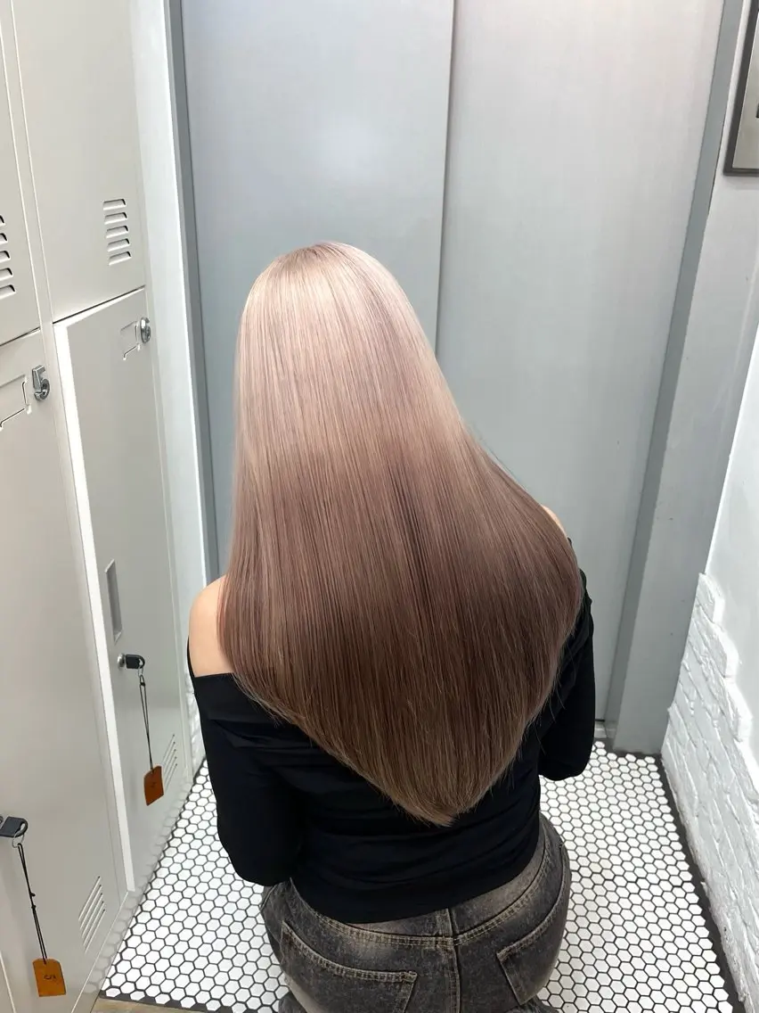 ロング カラー ヘアカラー 柏木 理那のヘアスタイル