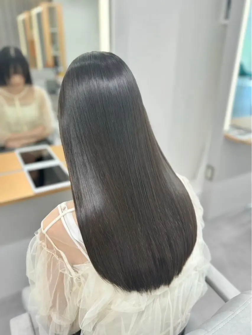 ロング 縮毛矯正 上川 柚綺のヘアスタイル