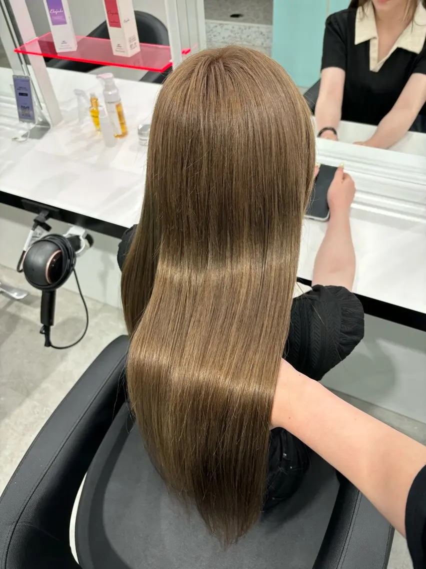 ロング ヘアカラー トリートメント 艶髪ハイトーンカラー 渋谷🎀ririkaのヘアスタイル