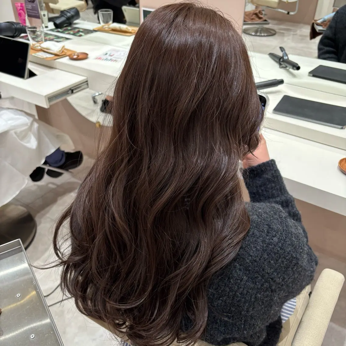 ロング カラー アッシュ アッシュブラウン ブラウンカラー ロング カット ヘアカラー トリートメント りんたろう 凜太郎のヘアスタイル