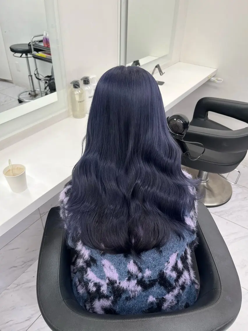 ロング ヘアカラー トリートメント ヘッドスパ ヘアセット 寒色/ベージュヘア ブリーチありMiOのヘアスタイル