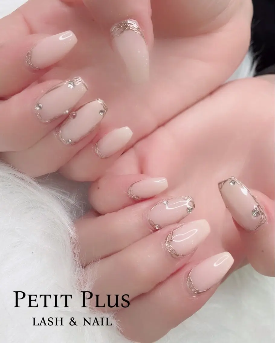 ネイル アートネイル ミラーネイル オフィスネイル ハンドネイル Petit Plus YUUKAのネイルデザイン