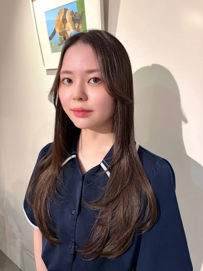 ロング カラー ブラウンカラー 透明感カラー レイヤーカット WAWA miu🌷のヘアスタイル