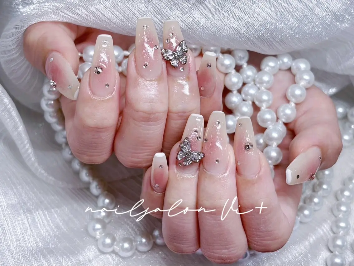 ネイル ハンドネイル ✨Nailsalon Vi+✨のネイルデザイン