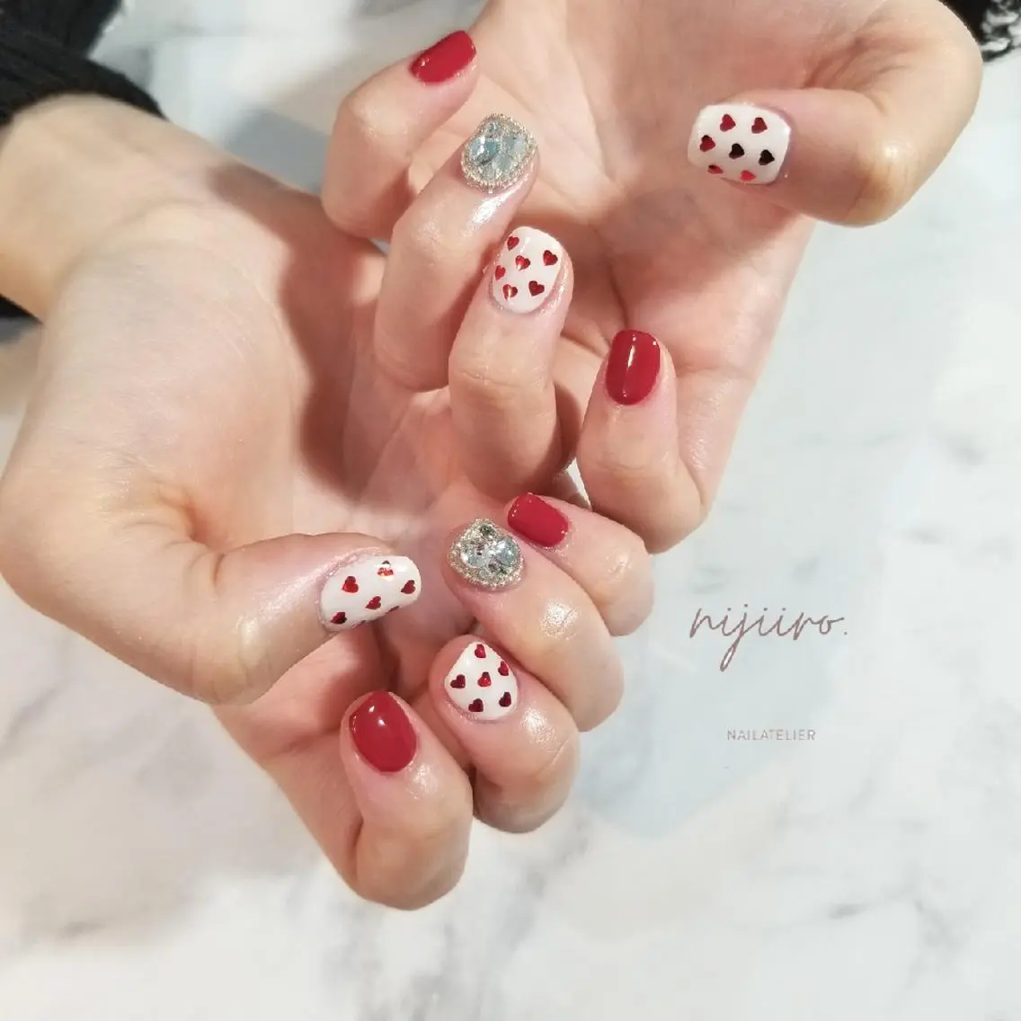 ネイル ハート ハンドネイル nijiiro🌈 サトウのネイルデザイン