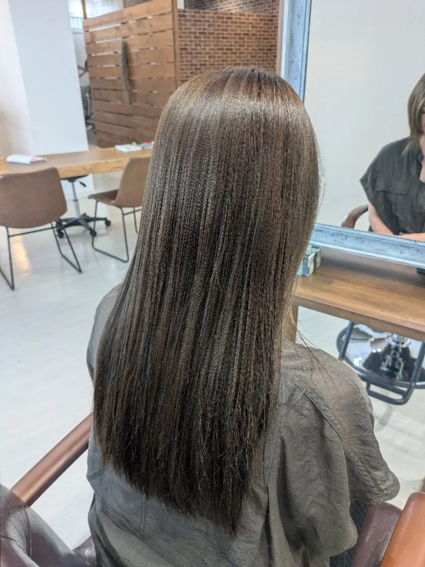 カラー セミロング ブラウンカラー オリーブブラウン ヘアカラー カラーモデル募集中 ことみのヘアスタイル