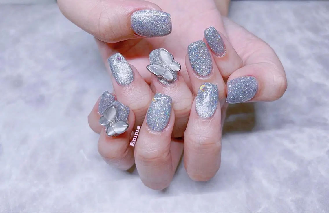 ネイル 長さ出し ネイルチップ ハンドネイル ISA_ BELLAのネイルデザイン