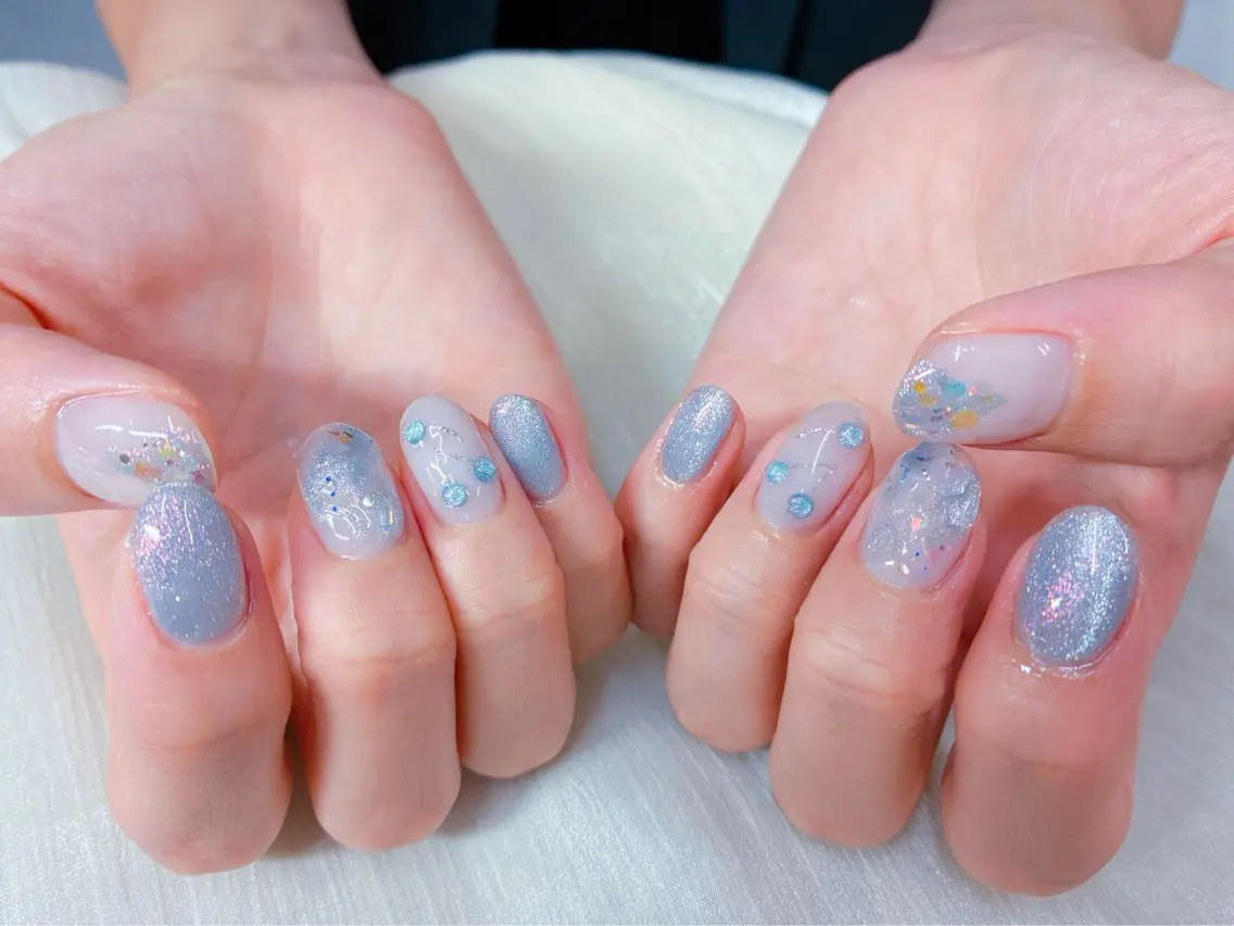 ネイル ジェルネイル マグネットネイル ニュアンスネイル オフィスネイル パラジェル ハンドネイル Salon GEM(ジェム)のネイルデザイン