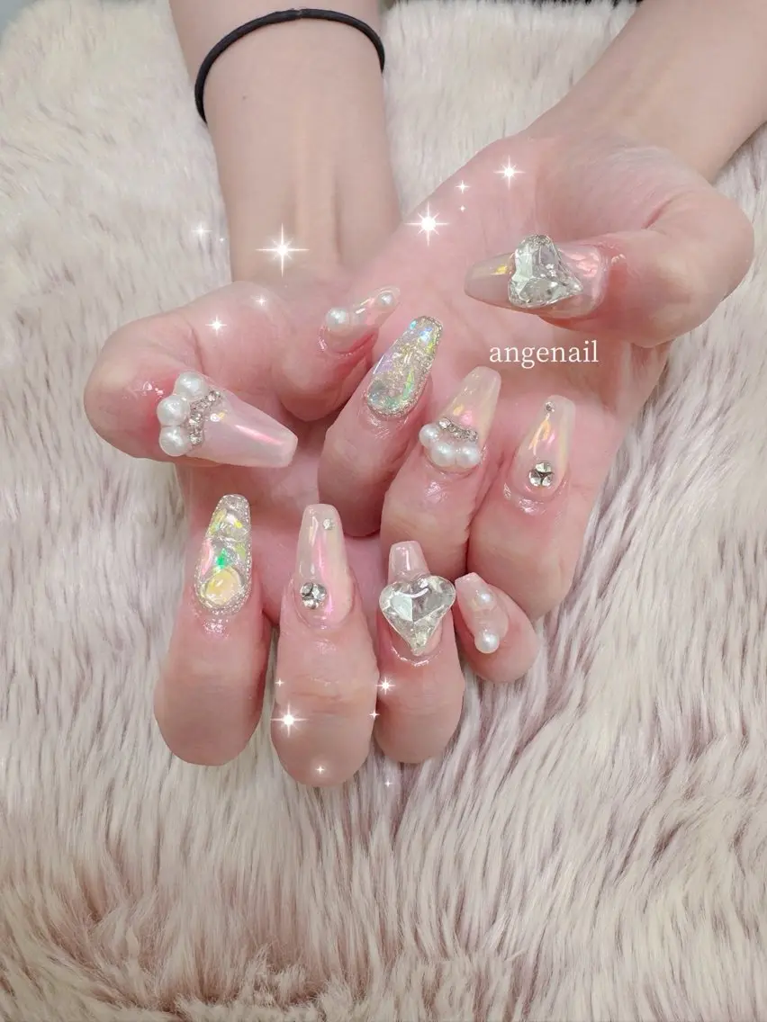 ネイル ハンドネイル オーナーネイリスト MAKIのネイルデザイン