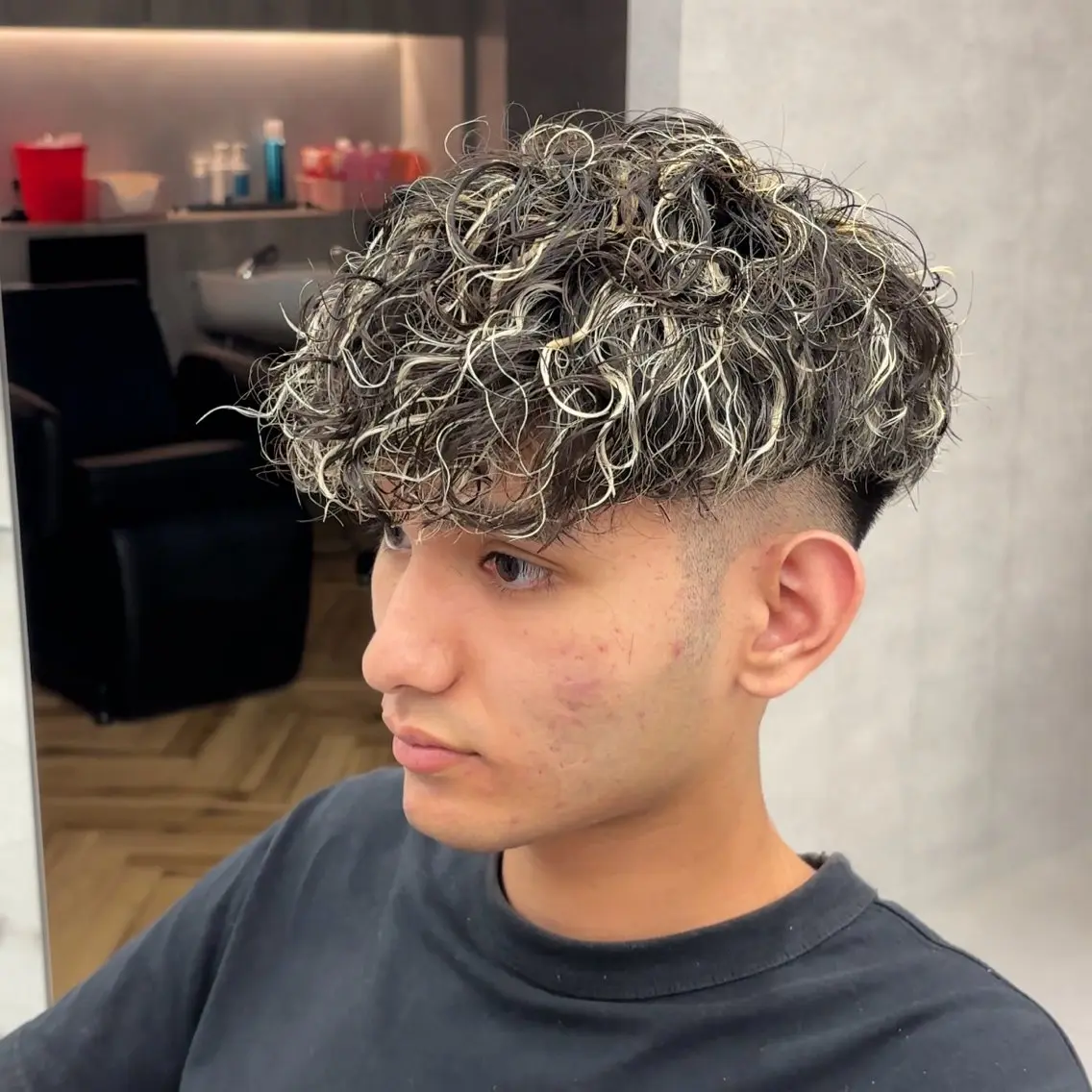 メンズ スペインカール カット パーマ geep Ryoyaのヘアスタイル