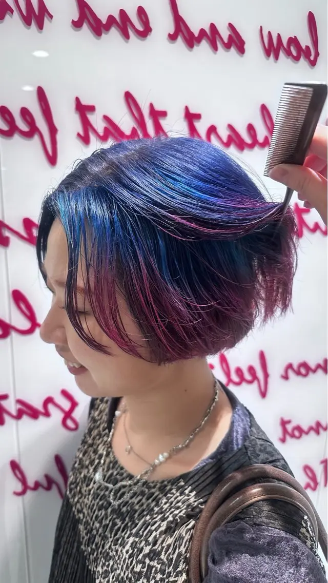ショート カラー ブリーチ デザインカラー ダブルカラー 似合わせカット 半田 陽菜のヘアスタイル