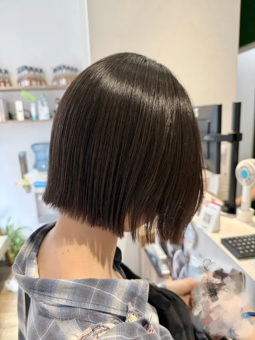 ショート 切りっぱなしボブ ボブ 縮毛矯正 縮毛矯正 トリートメント ショート×カラー 🦊堀米早紀【荻窪】のヘアスタイル