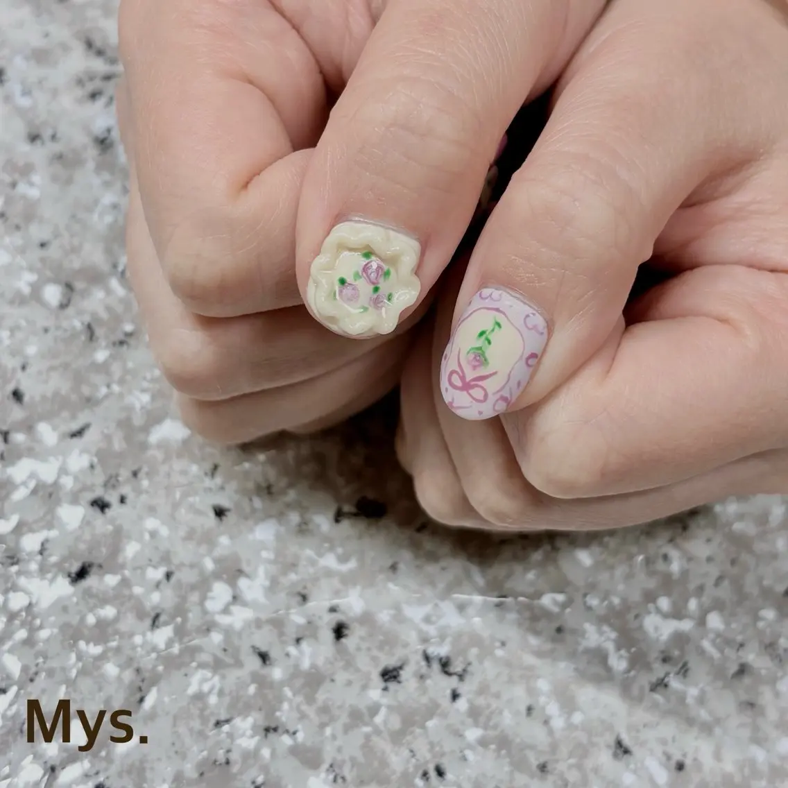 ネイル ハンドネイル Mys. 三上紗紀のネイルデザイン