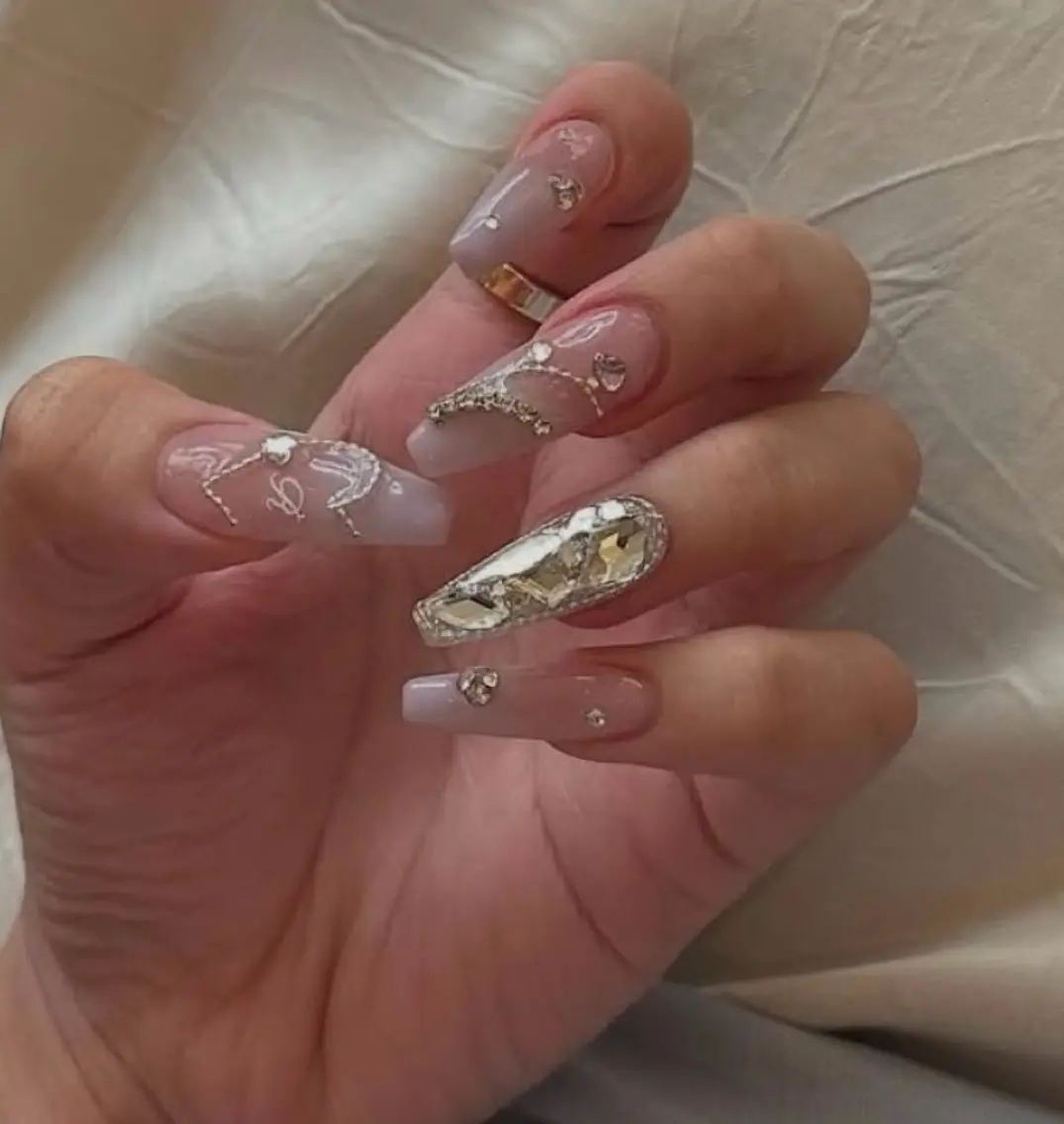 ネイル アートネイル フレンチネイル ジェルネイル グラデーション キラキラネイル ハンドネイル Ryu Nail NekoChanのネイルデザイン