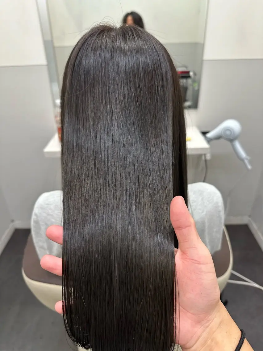 ロング カラー 透明感カラー グレージュ 髪質改善 トリートメント カット ヘアカラー トリートメント 【美髪矯正 /髪質改善】RINのヘアスタイル