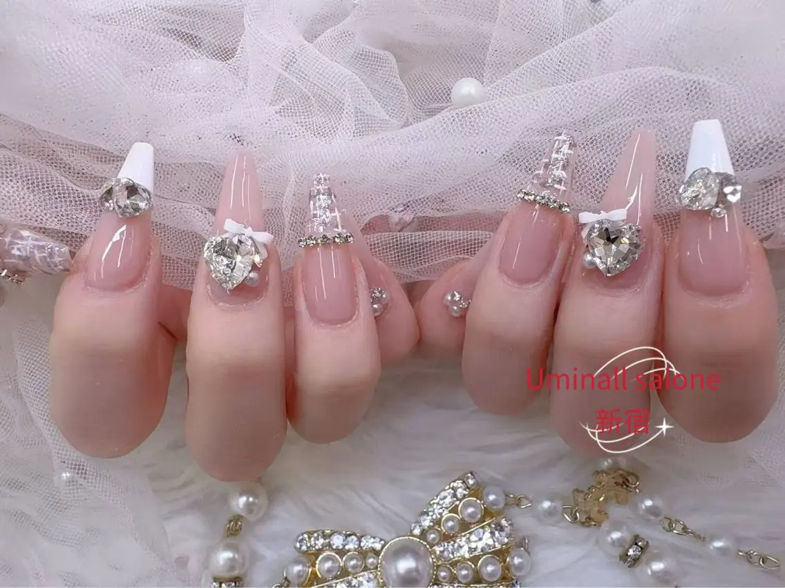 ネイル UMI ネイルサロン新宿🎀のネイルデザイン