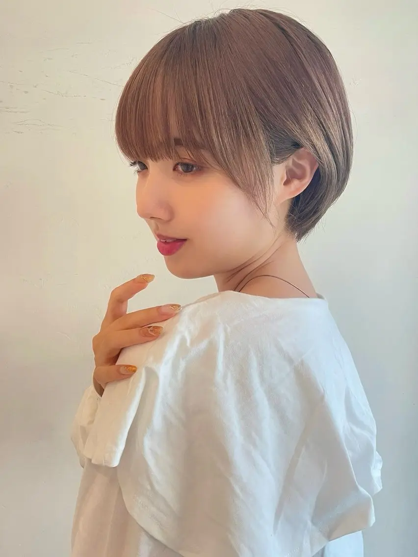 ショート 米澤 由衣のヘアスタイル