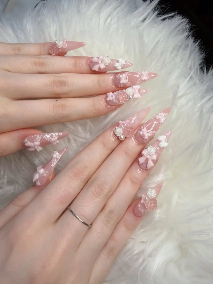 ネイル アートネイル オーロラネイル チークネイル 長さ出し フットネイル ハンドネイル Chan nailsのネイルデザイン