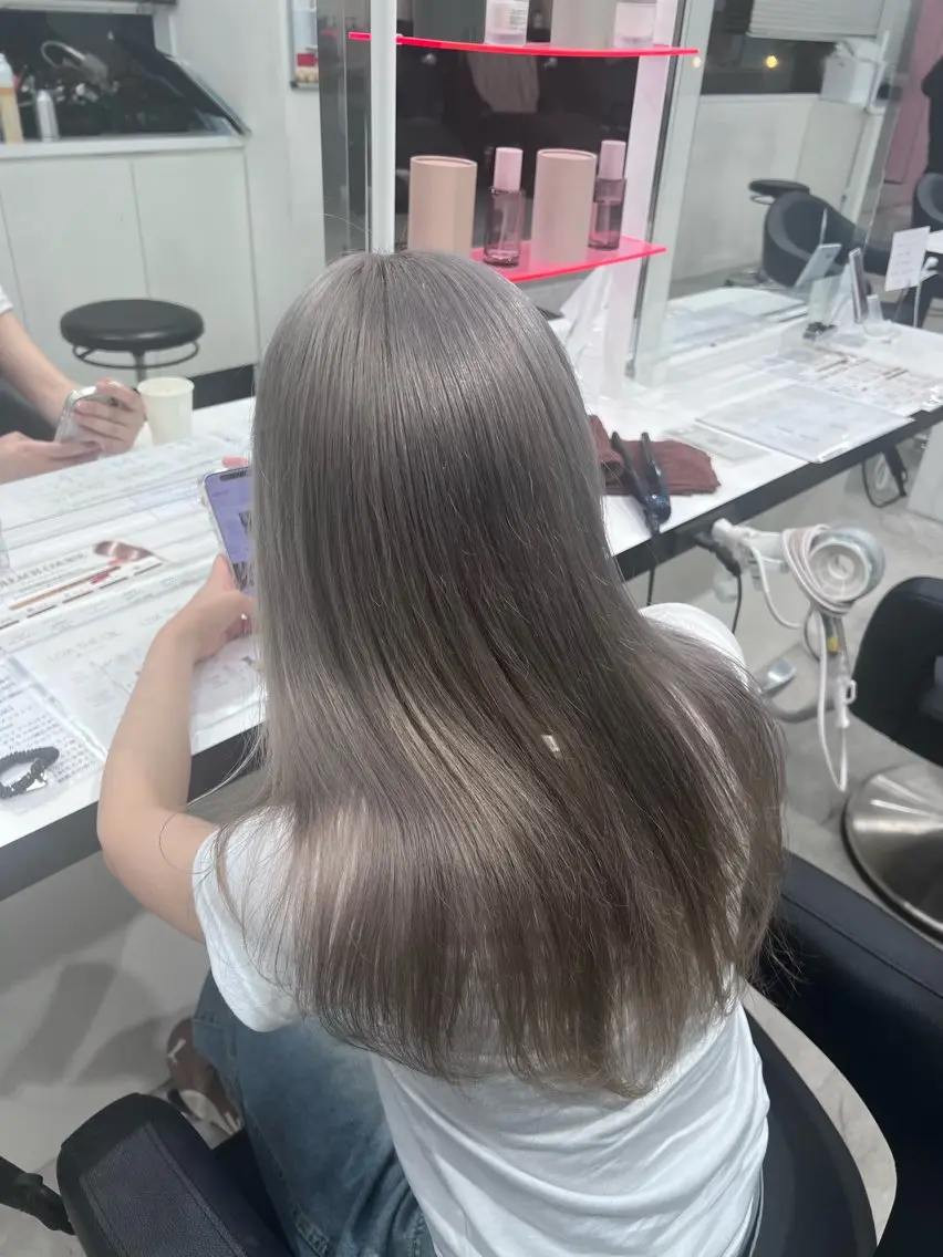 カラー ミルクティー・透明感 🏹REN🏹のヘアスタイル