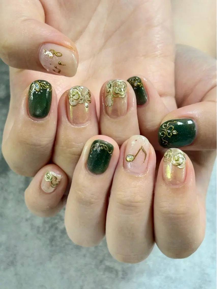 ネイル ハンドネイル FIORITURA Maikoのネイルデザイン