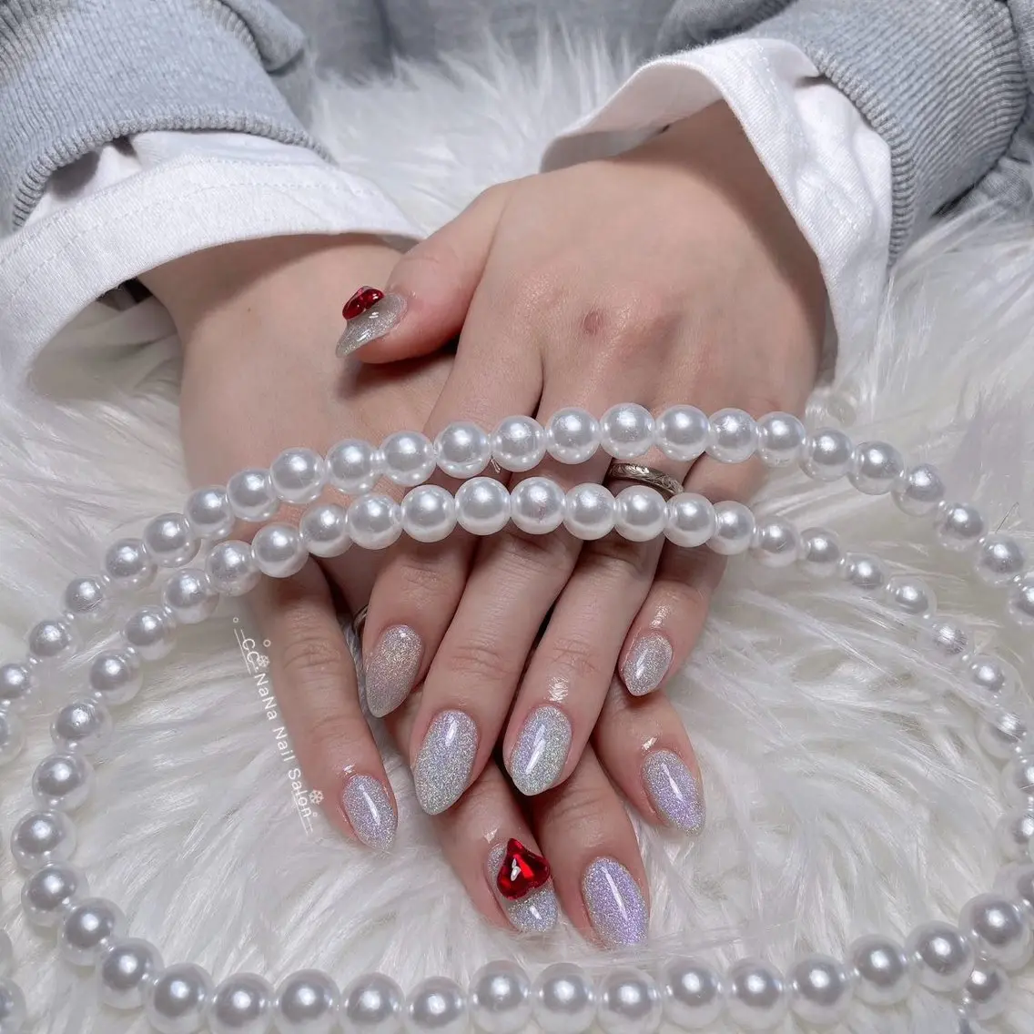 ネイル ハート キラキラネイル マグネットネイル ハンドネイル 💎CC・NaNa 韓国風ネイル🌙Cのネイルデザイン